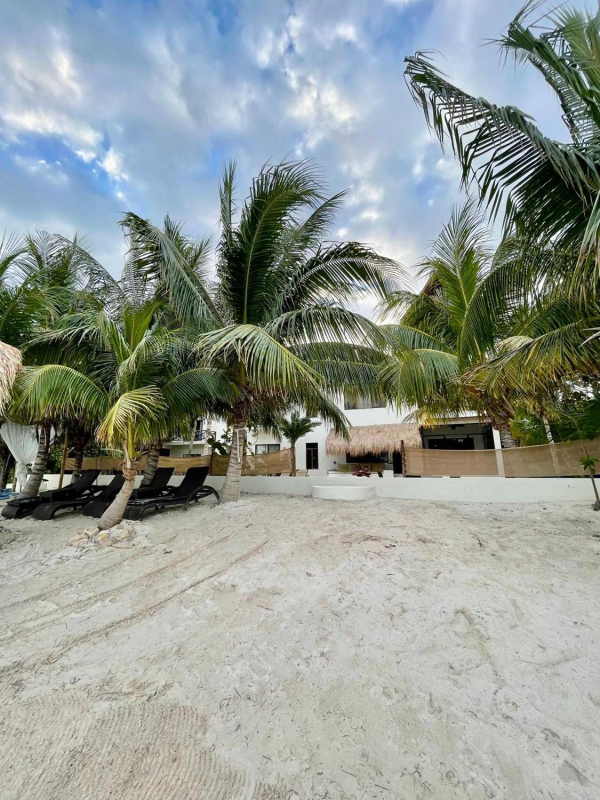 La Puerta Azul Beachfront - Adults Only Isla Holbox Buitenkant foto