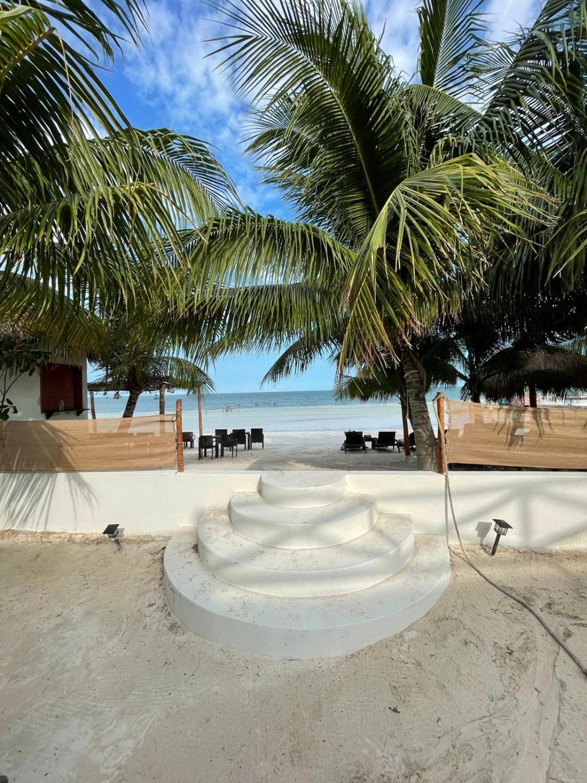 La Puerta Azul Beachfront - Adults Only Isla Holbox Buitenkant foto